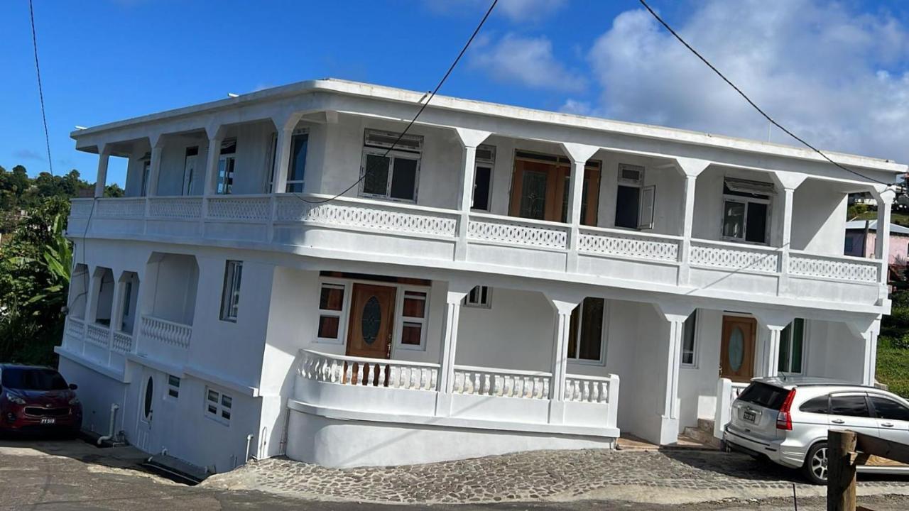 מאריגוט The Golden Inn מראה חיצוני תמונה